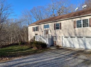 409 Boston Post Rd, Waterford, CT 06385