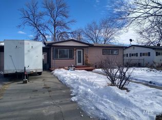 212 Baker Dr, Mountain Home, ID 83647