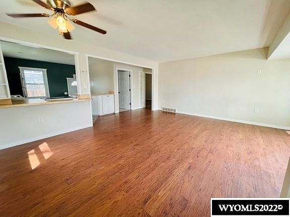 3rd image of 1163 Washington St