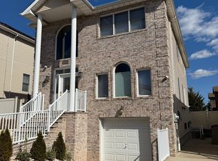23 Opal Ln #2, Staten Island, NY 10309