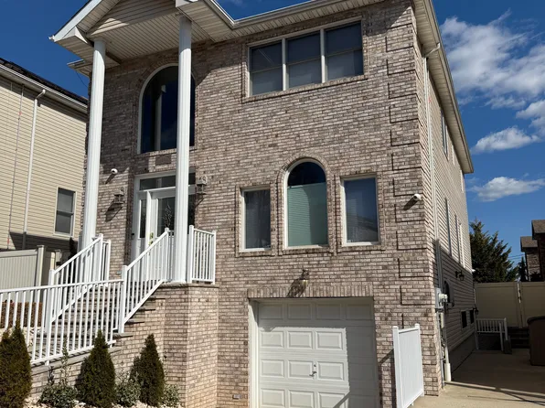 23 Opal Ln #2, Staten Island, NY 10309
