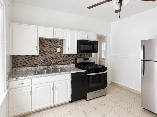 18 Russell St Floor 2, Buffalo, NY 14214