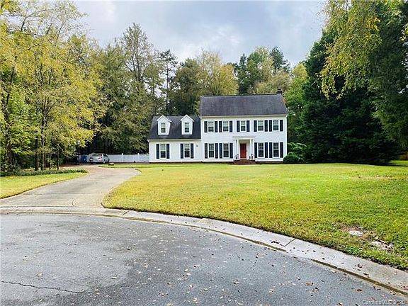 2nd image of 8208 Tinkerton Ct