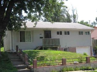 3235 S 39th St, Omaha, NE 68105