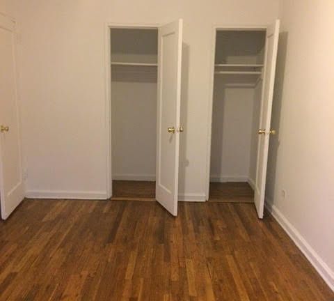 3rd image of 6712 Yellowstone Blvd #A