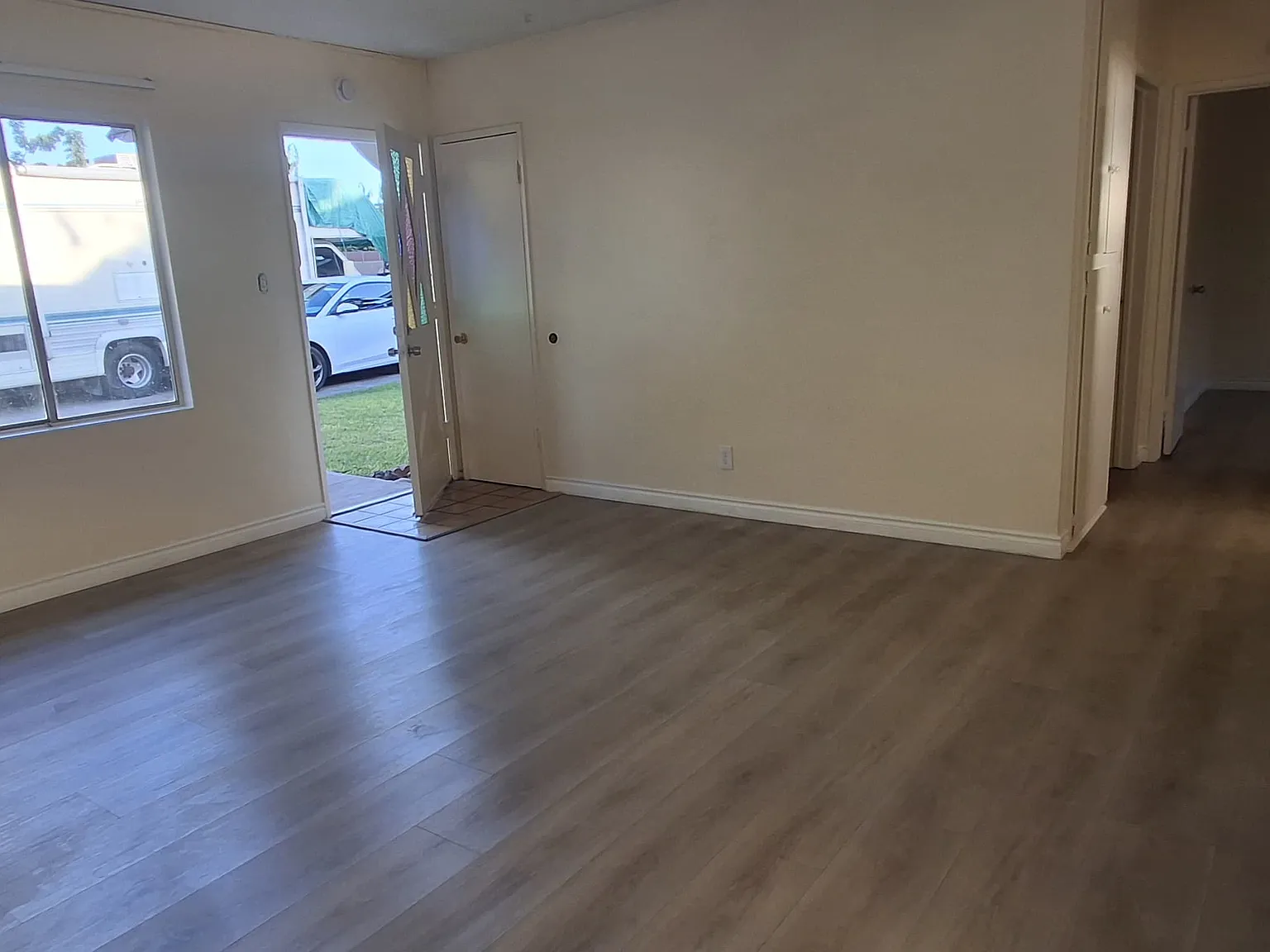 2 bed, $2,500 — Photo 4