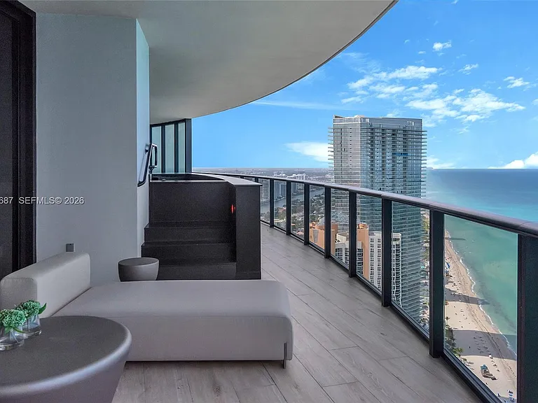 18555 Collins Ave #4705 — Photo 6
