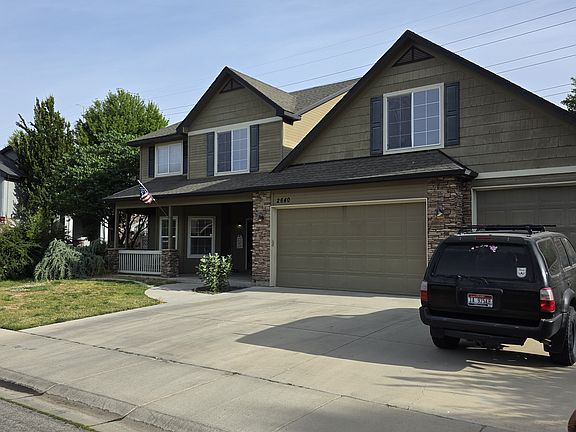 3rd image of 2640 W Los Flores Ct