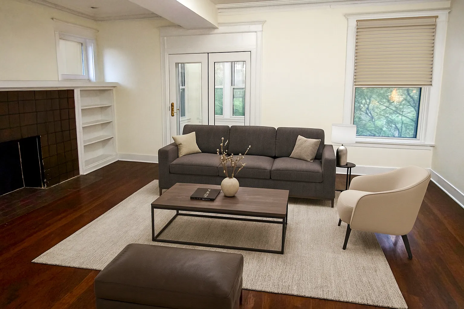 4313 S King Dr — Photo 3