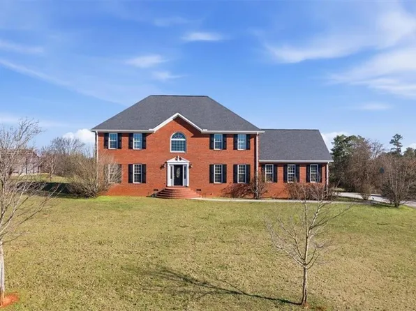 668 Pendley Rd SE, Calhoun, GA 30701