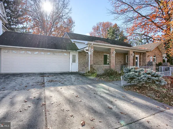 570 Center St, Millersburg, PA 17061