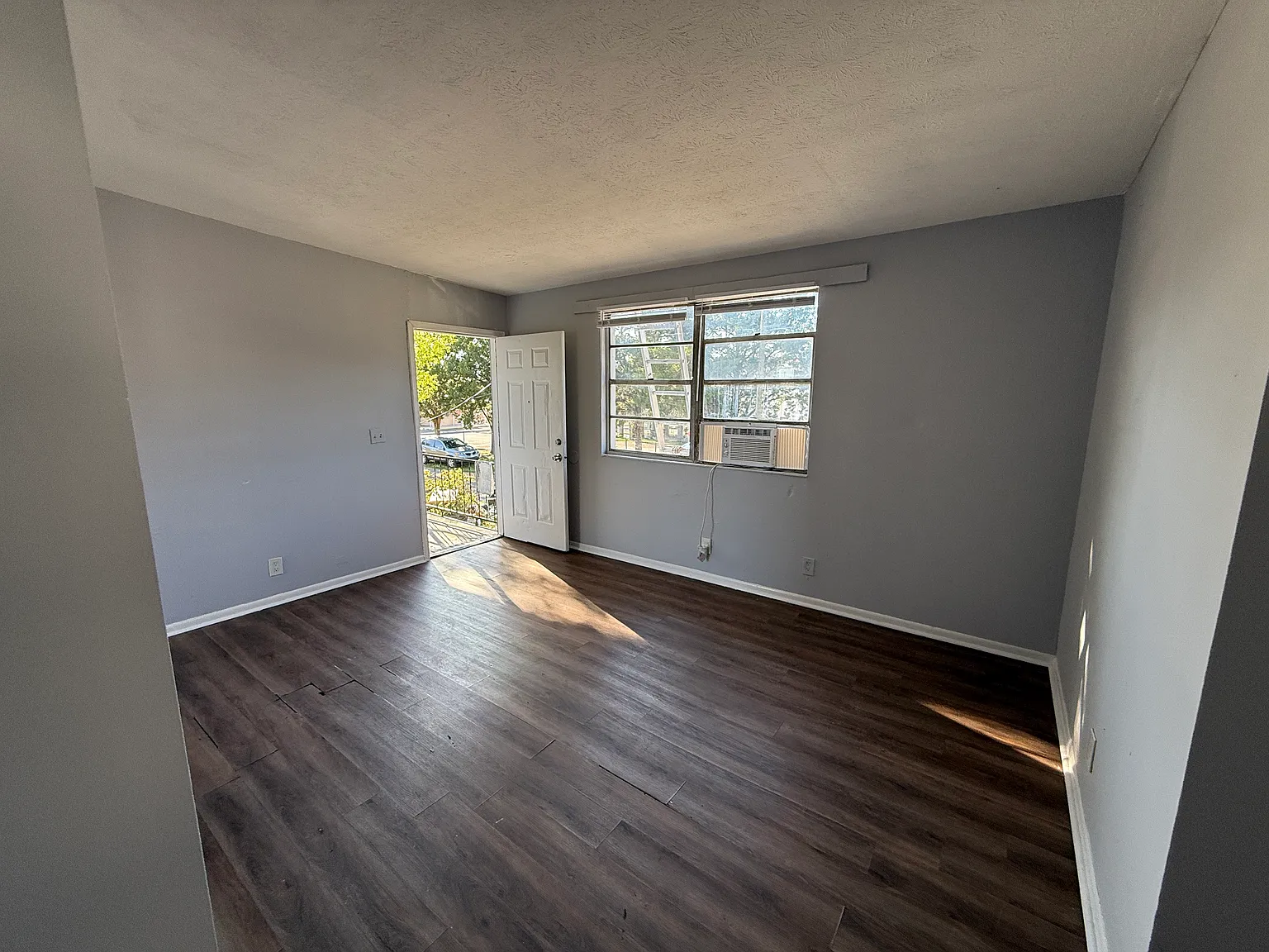 2 bed, 750 sqft, $1,000 — Photo 3