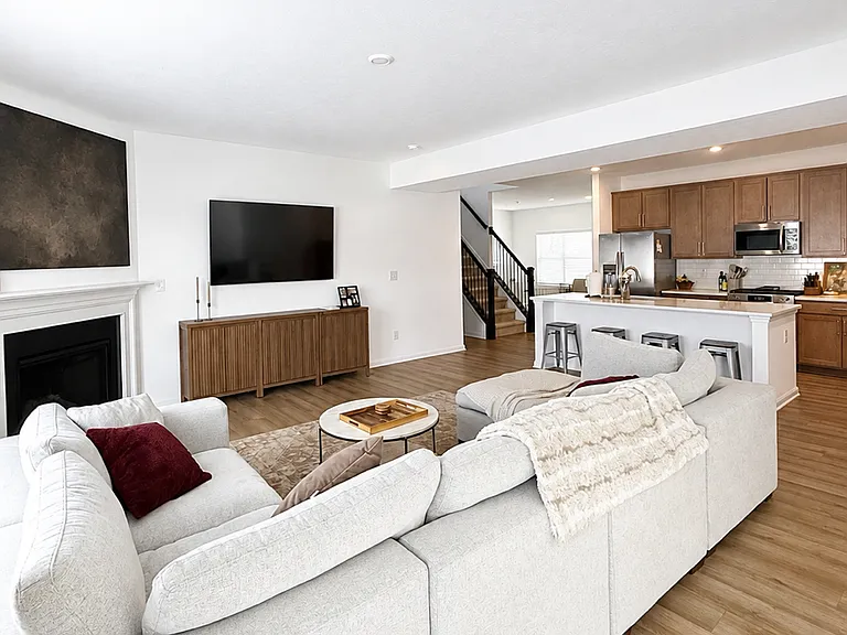 20130 Allegheny Ln — Photo 10
