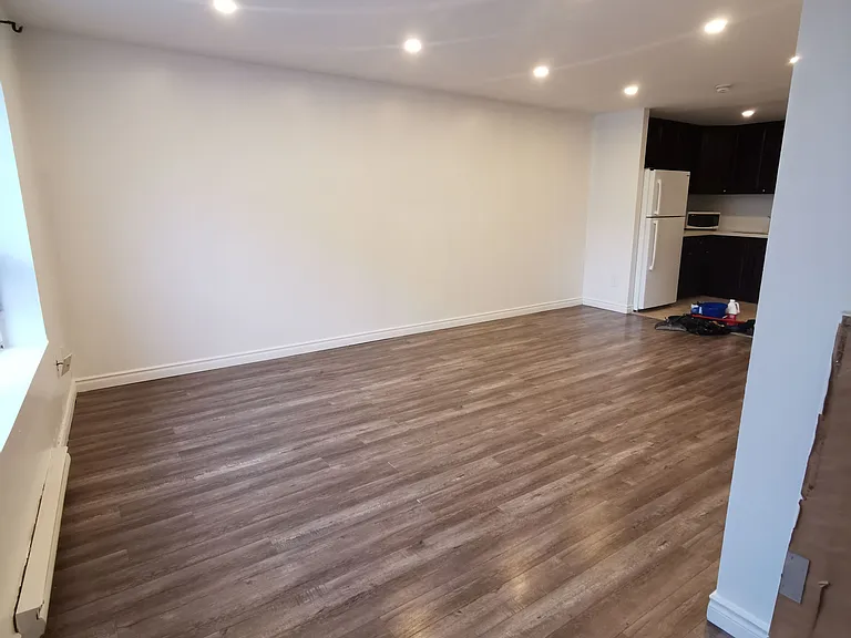 1546 Jane St #2 — Photo 4