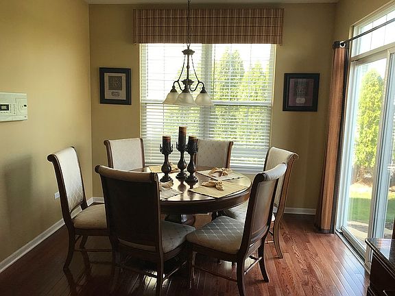5th image of 25140 W Glen Oaks Ln