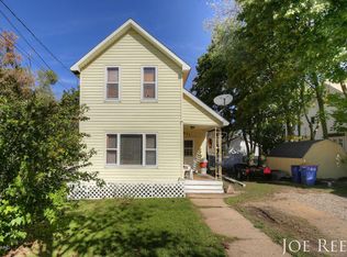 947 Douglas St NW, Grand Rapids, MI 49504