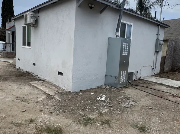 8711 Hickory St, Los Angeles, CA 90002
