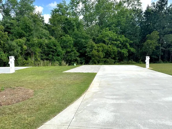 11869 Gateway Dr #91, Elberta, AL 36530
