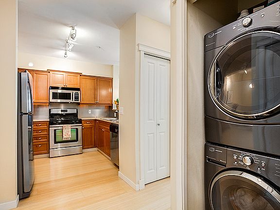 4th image of 530 4th Ave W APT 208