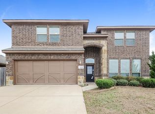 8013 Cedar Lake Ln, Fort Worth, TX 76123