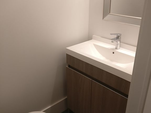 5th image of 594 Birchmount Rd