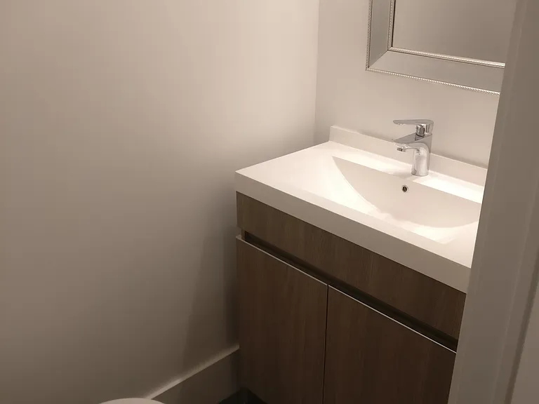 594 Birchmount Rd #LOWER — Photo 5