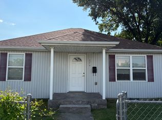 2216 Annie Baxter Ave, Joplin, MO 64804