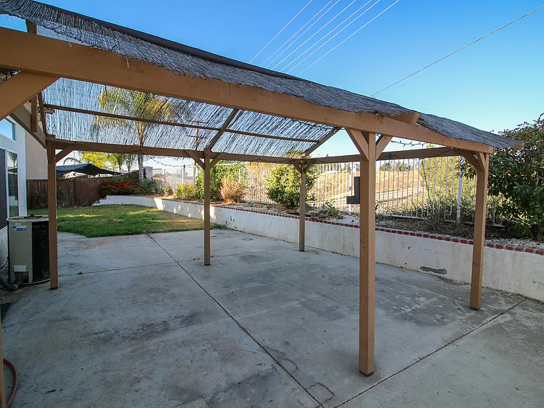 17716 Streamside Ln — Photo 9
