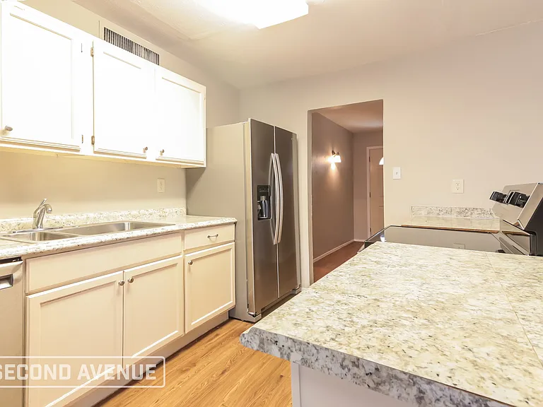 416 Woodcrest Way — Photo 9