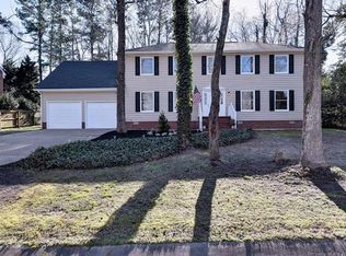 4932 Burnley Dr, Williamsburg, VA 23188