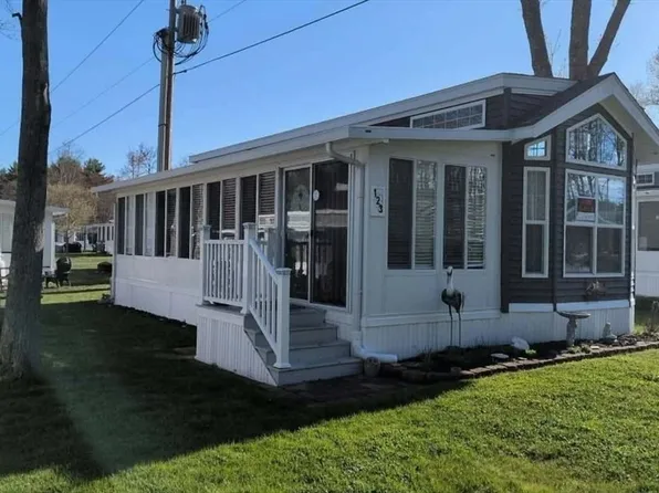 23 College Dr #123, Wells, ME 04090