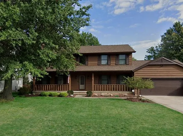 34935 Aspenwood Ln, Willoughby, OH 44094