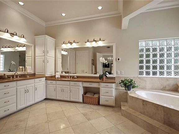 5th image of 6305 Dysart Cir