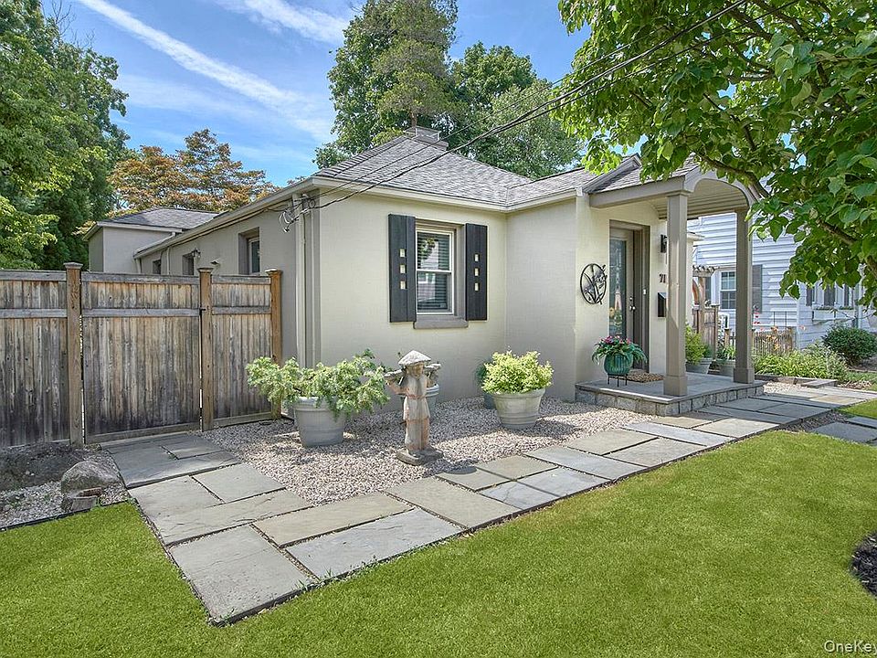 1st image of 70 Lexington Drive