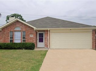 1302 Misty Meadow Dr, Midlothian, TX 76065