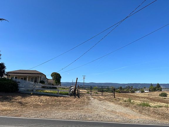4th image of 612 Buena Vista Dr