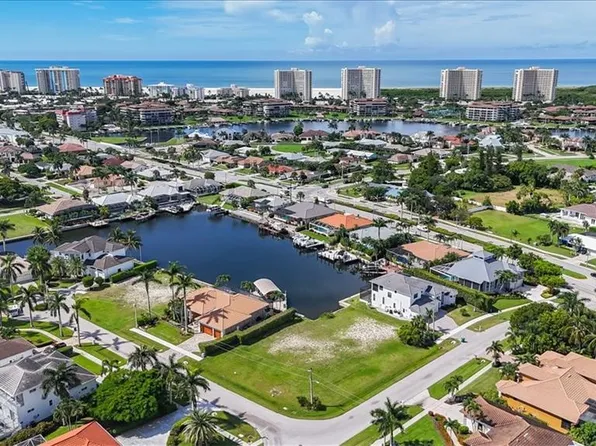 755 Milan CT, MARCO ISLAND, FL 34145