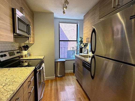 4th image of 40 Saint Botolph St APT 28