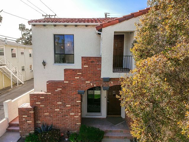1st image of 21 Prospect Ave #21