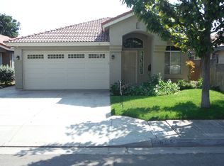 5605 W Vartikian Ave, Fresno, CA 93722