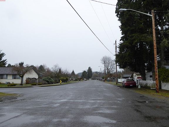5th image of 1412 11th Ave SE