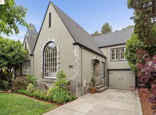 1562 Trestle Glen Rd, Oakland, CA