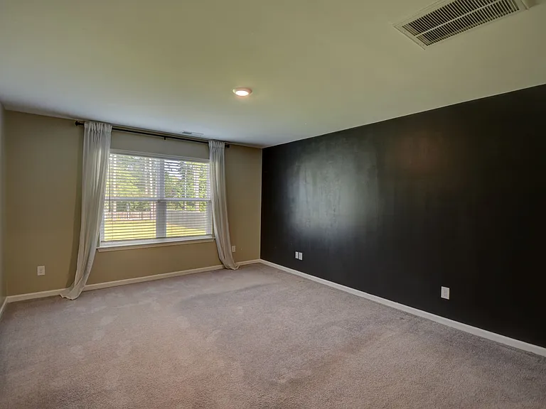 13 Evian Ct — Photo 3