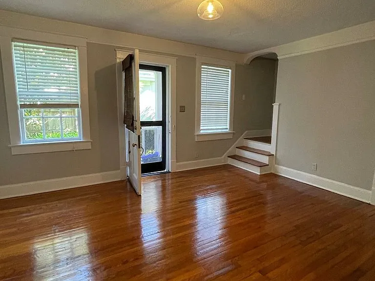 9 Rutledge Blvd — Photo 6