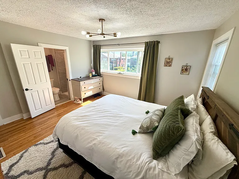 1639 Westwood Ave — Photo 16
