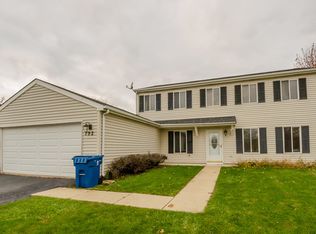 792 Heather Ln, Bartlett, IL 60103