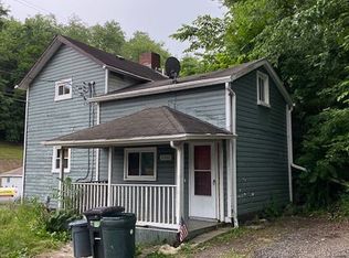 2600 New England Rd, West Mifflin, PA 15122