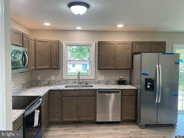 2nd image of 3617 N Rock Creek Dr