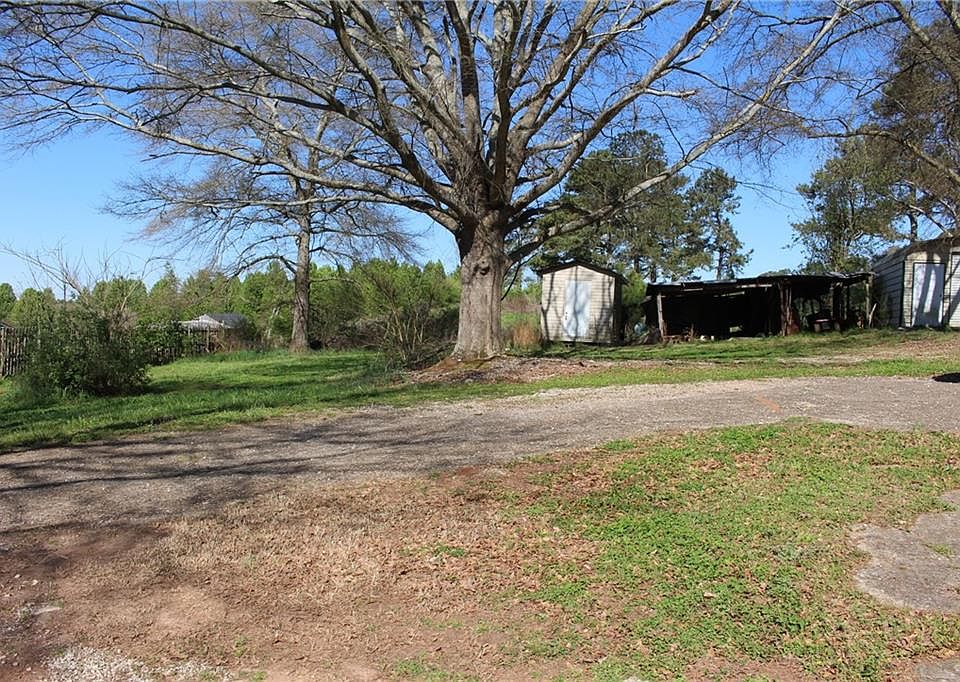 2nd image of 1347 Loganville Hwy
