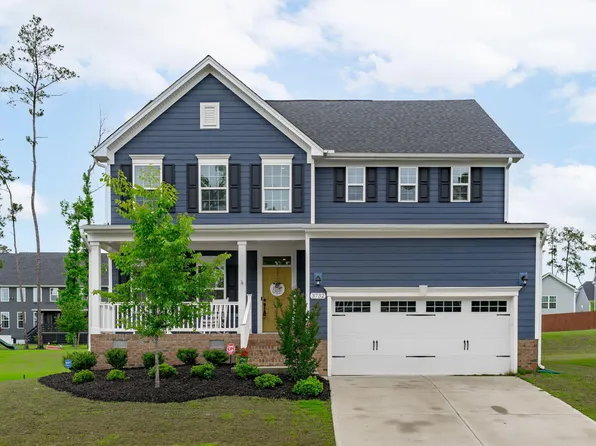 3732 Shires Edge Dr, New Hill, NC 27562